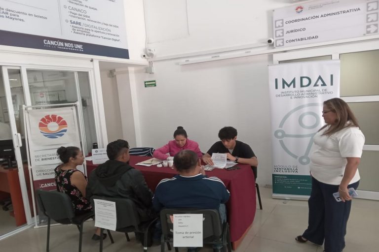 Fortalece Ana Paty Peralta salud de cancunenses con jornadas de salud preventiva